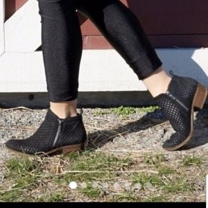 Lucky brand basel booties in black